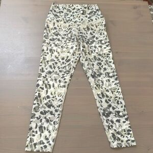 Evolution and Creation Active Pants Size Small